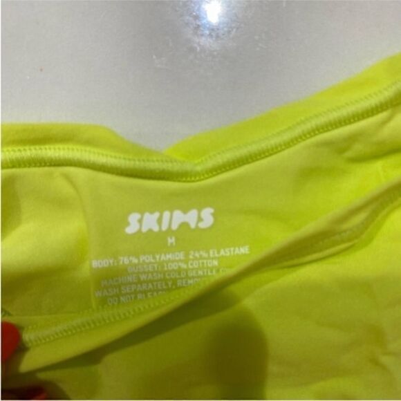 NWT SKIMS bra and panty set‎ - Picture 6 of 8